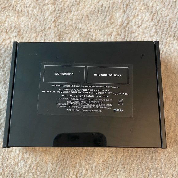 Jaclyn cosmetics bronze & blushing duo - Picture 3 of 3